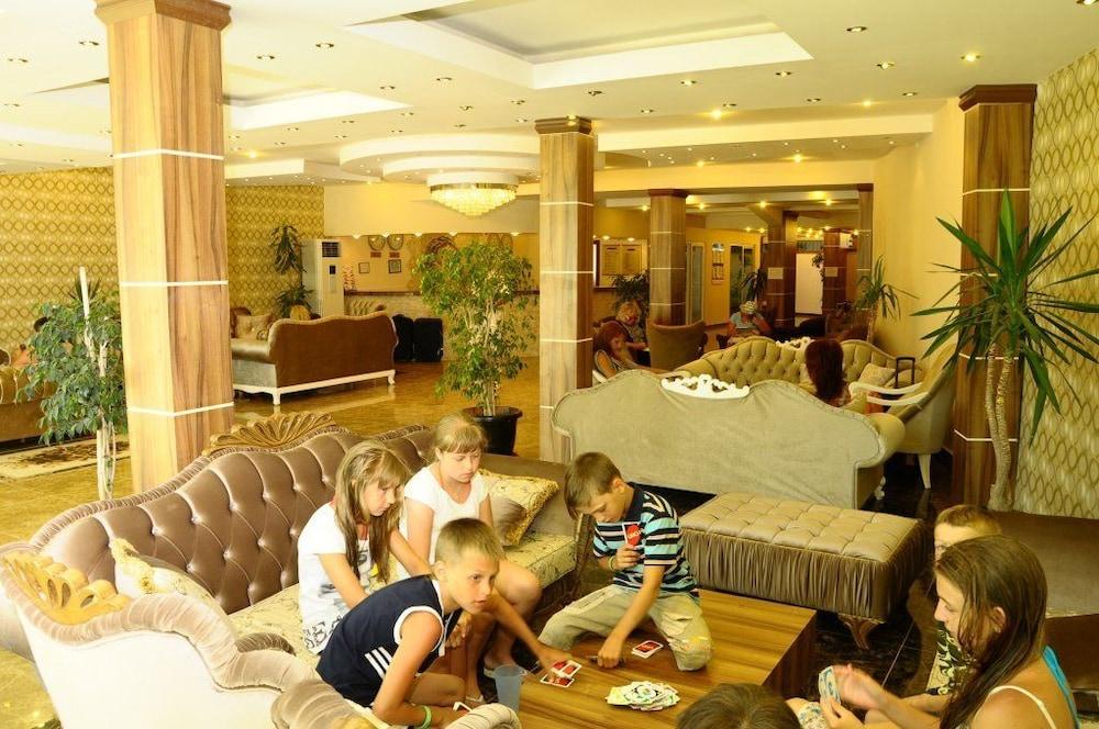 Club Tess Hotel Konakli Ngoại thất bức ảnh